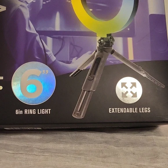 NWT Core Audio RGB ring light with tripod stand - Picture 2 of 12